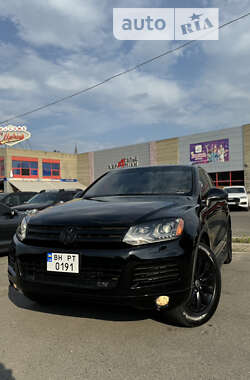 Позашляховик / Кросовер Volkswagen Touareg 2010 в Дніпрі