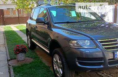 Внедорожник / Кроссовер Volkswagen Touareg 2005 в Виноградове