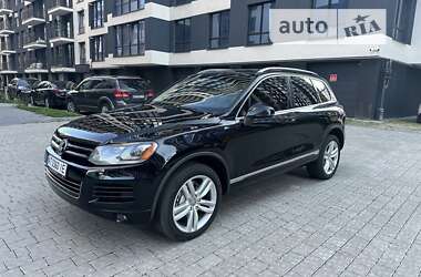 Позашляховик / Кросовер Volkswagen Touareg 2012 в Івано-Франківську