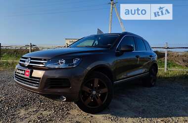 Внедорожник / Кроссовер Volkswagen Touareg 2011 в Львове