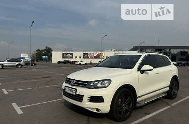 Позашляховик / Кросовер Volkswagen Touareg 2011 в Києві