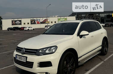 Позашляховик / Кросовер Volkswagen Touareg 2011 в Києві