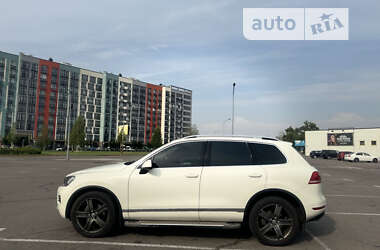 Позашляховик / Кросовер Volkswagen Touareg 2011 в Києві