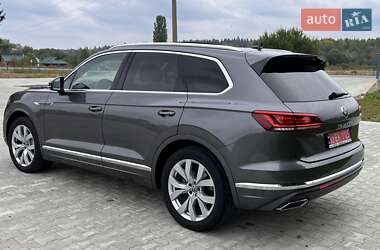 Внедорожник / Кроссовер Volkswagen Touareg 2021 в Черновцах