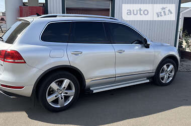 Позашляховик / Кросовер Volkswagen Touareg 2011 в Бахмачі