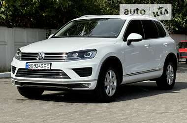 Внедорожник / Кроссовер Volkswagen Touareg 2015 в Одессе