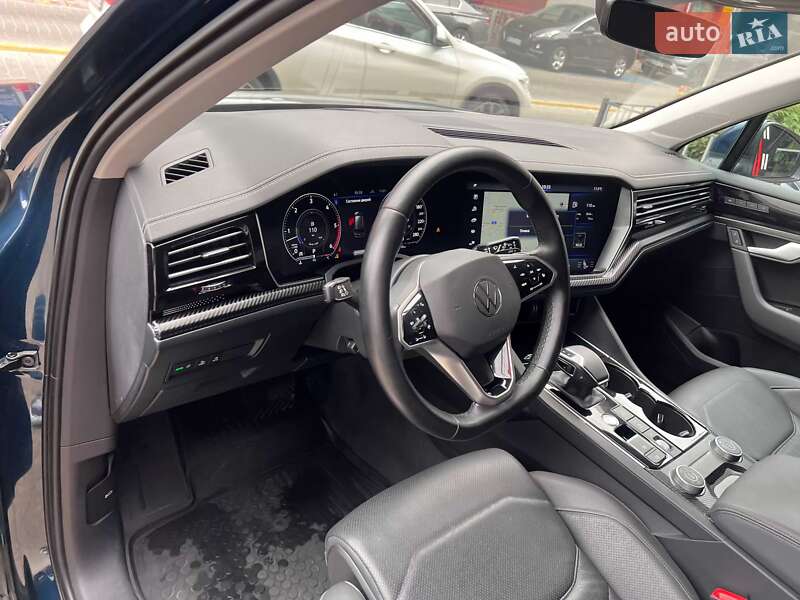 Позашляховик / Кросовер Volkswagen Touareg 2020 в Львові