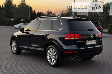 Позашляховик / Кросовер Volkswagen Touareg 2012 в Хмельницькому