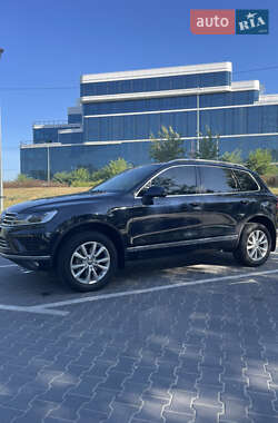 Внедорожник / Кроссовер Volkswagen Touareg 2017 в Киеве