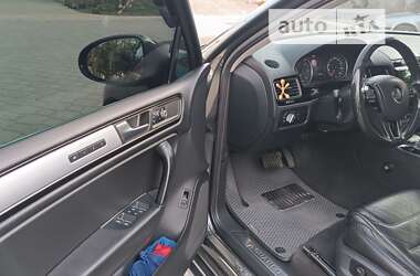 Внедорожник / Кроссовер Volkswagen Touareg 2011 в 