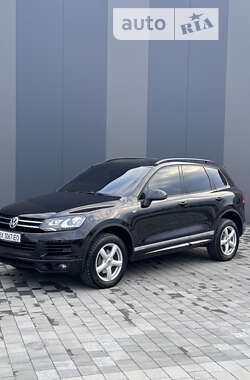 Позашляховик / Кросовер Volkswagen Touareg 2012 в Хмельницькому