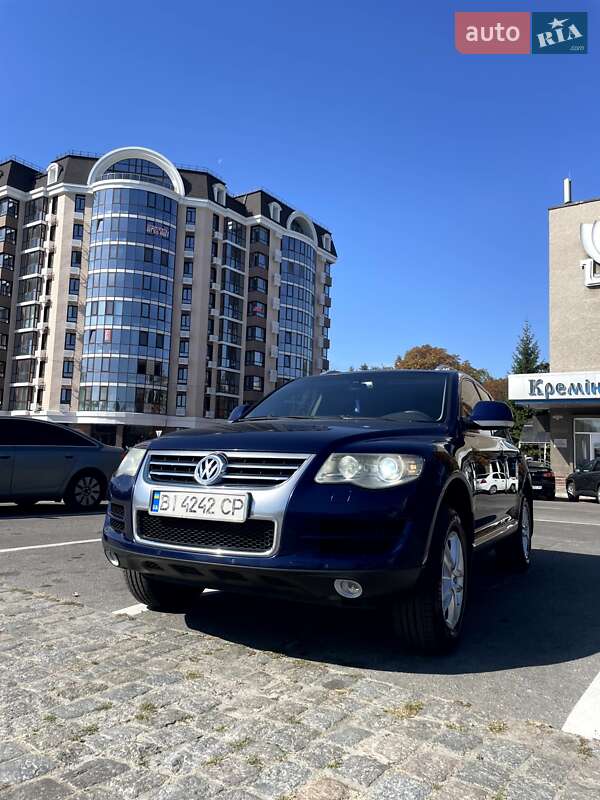 Внедорожник / Кроссовер Volkswagen Touareg 2008 в Кременчуге