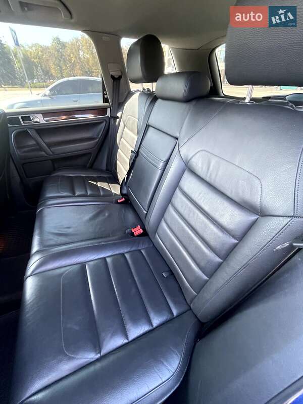 Внедорожник / Кроссовер Volkswagen Touareg 2008 в Кременчуге