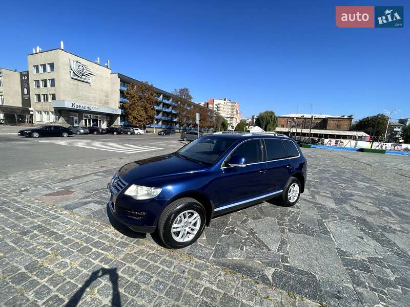 Внедорожник / Кроссовер Volkswagen Touareg 2008 в Кременчуге
