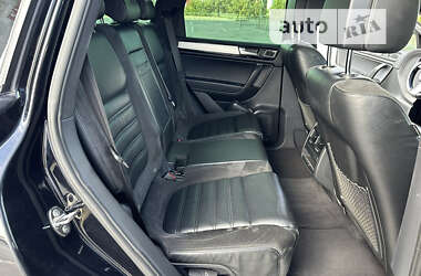 Внедорожник / Кроссовер Volkswagen Touareg 2012 в 