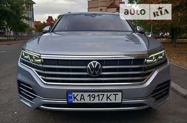 Внедорожник / Кроссовер Volkswagen Touareg 2020 в Киеве