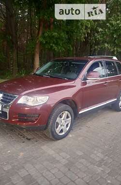 Внедорожник / Кроссовер Volkswagen Touareg 2008 в Львове