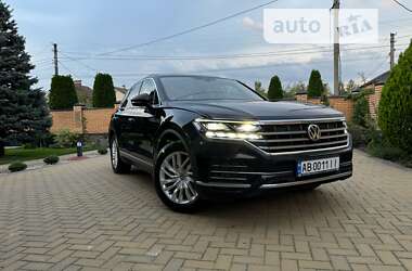 Внедорожник / Кроссовер Volkswagen Touareg 2018 в Якушинцах