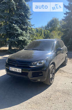 Внедорожник / Кроссовер Volkswagen Touareg 2011 в Днепре