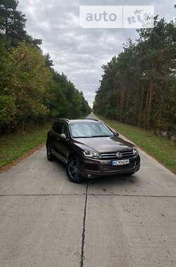 Внедорожник / Кроссовер Volkswagen Touareg 2010 в Ковеле