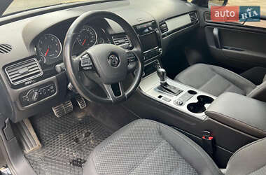 Позашляховик / Кросовер Volkswagen Touareg 2012 в Харкові