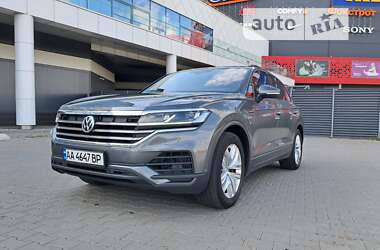 Внедорожник / Кроссовер Volkswagen Touareg 2019 в Киеве