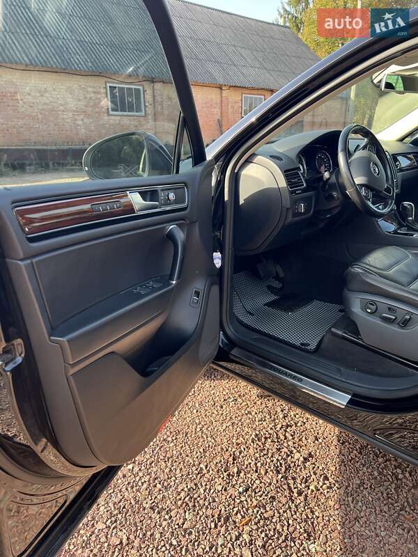 Позашляховик / Кросовер Volkswagen Touareg 2016 в Овручі фото 17 Позашляховик / Кросовер Volkswagen Touareg 2016 в Овручі