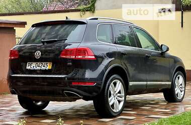 Позашляховик / Кросовер Volkswagen Touareg 2011 в Стрию