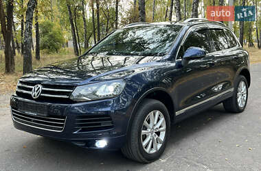 Внедорожник / Кроссовер Volkswagen Touareg 2011 в Ахтырке