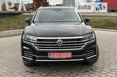 Внедорожник / Кроссовер Volkswagen Touareg 2018 в Луцке