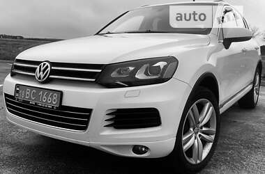 Позашляховик / Кросовер Volkswagen Touareg 2013 в Рівному