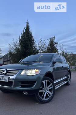 Внедорожник / Кроссовер Volkswagen Touareg 2007 в Хусте