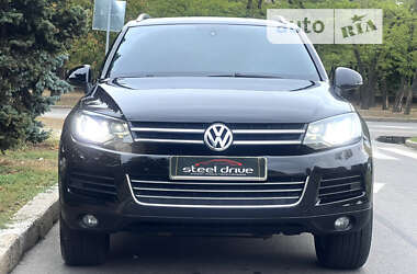 Позашляховик / Кросовер Volkswagen Touareg 2011 в Миколаєві