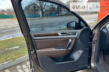 Позашляховик / Кросовер Volkswagen Touareg 2012 в Києві