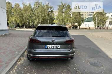 Позашляховик / Кросовер Volkswagen Touareg 2020 в Лозовій