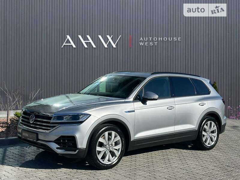 Позашляховик / Кросовер Volkswagen Touareg 2019 в Львові