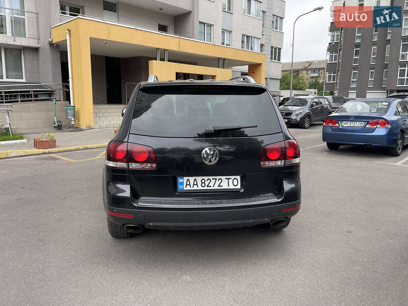Внедорожник / Кроссовер Volkswagen Touareg 2007 в Киеве