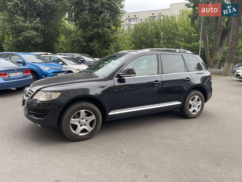 Внедорожник / Кроссовер Volkswagen Touareg 2007 в Киеве
