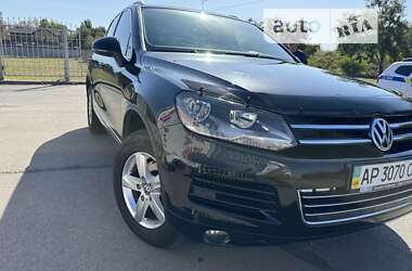 Позашляховик / Кросовер Volkswagen Touareg 2011 в Запоріжжі