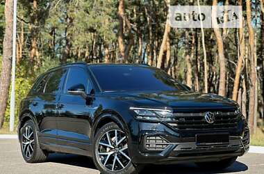 Внедорожник / Кроссовер Volkswagen Touareg 2022 в Киеве