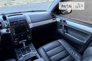 Внедорожник / Кроссовер Volkswagen Touareg 2005 в Кривом Роге