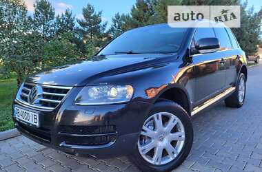 Позашляховик / Кросовер Volkswagen Touareg 2005 в Хмельницькому