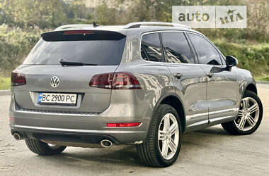 Внедорожник / Кроссовер Volkswagen Touareg 2013 в Львове