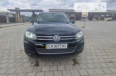 Позашляховик / Кросовер Volkswagen Touareg 2011 в Черкасах