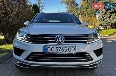 Позашляховик / Кросовер Volkswagen Touareg 2015 в Тернополі