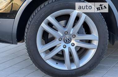 Внедорожник / Кроссовер Volkswagen Touareg 2014 в Тернополе