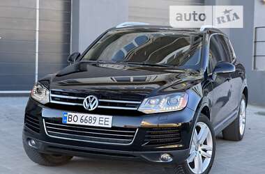 Внедорожник / Кроссовер Volkswagen Touareg 2014 в Тернополе