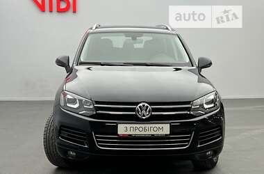 Внедорожник / Кроссовер Volkswagen Touareg 2013 в Киеве