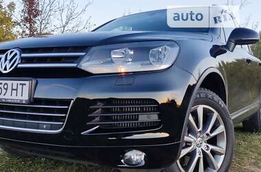 Внедорожник / Кроссовер Volkswagen Touareg 2011 в Виннице