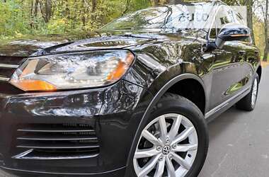 Внедорожник / Кроссовер Volkswagen Touareg 2010 в Киеве